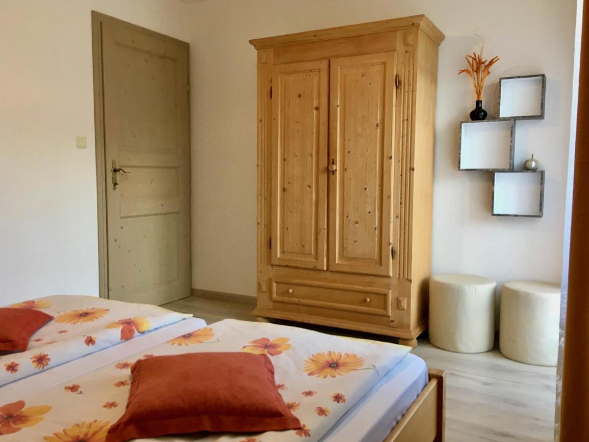 Apartment Milena Nomenj Exteriör bild