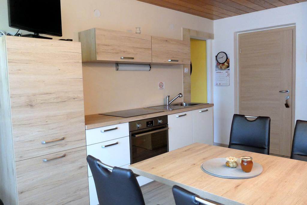 Apartment Milena Nomenj Exteriör bild